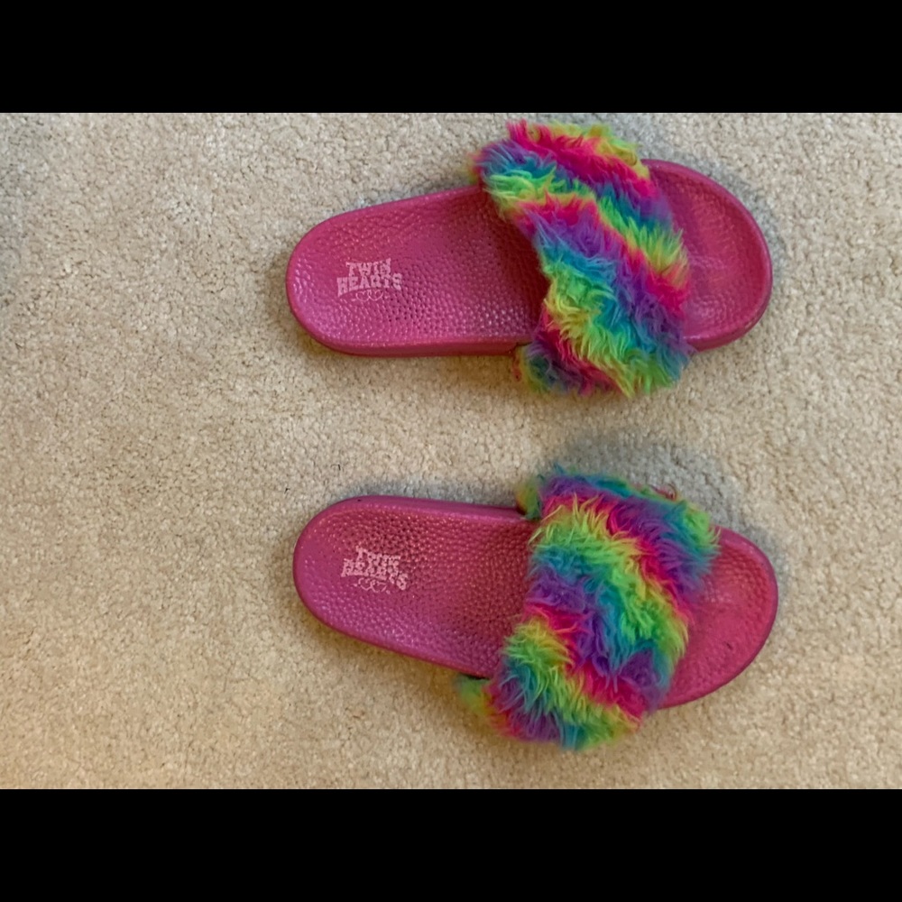 Little girl’s slides - Picture 2 of 11